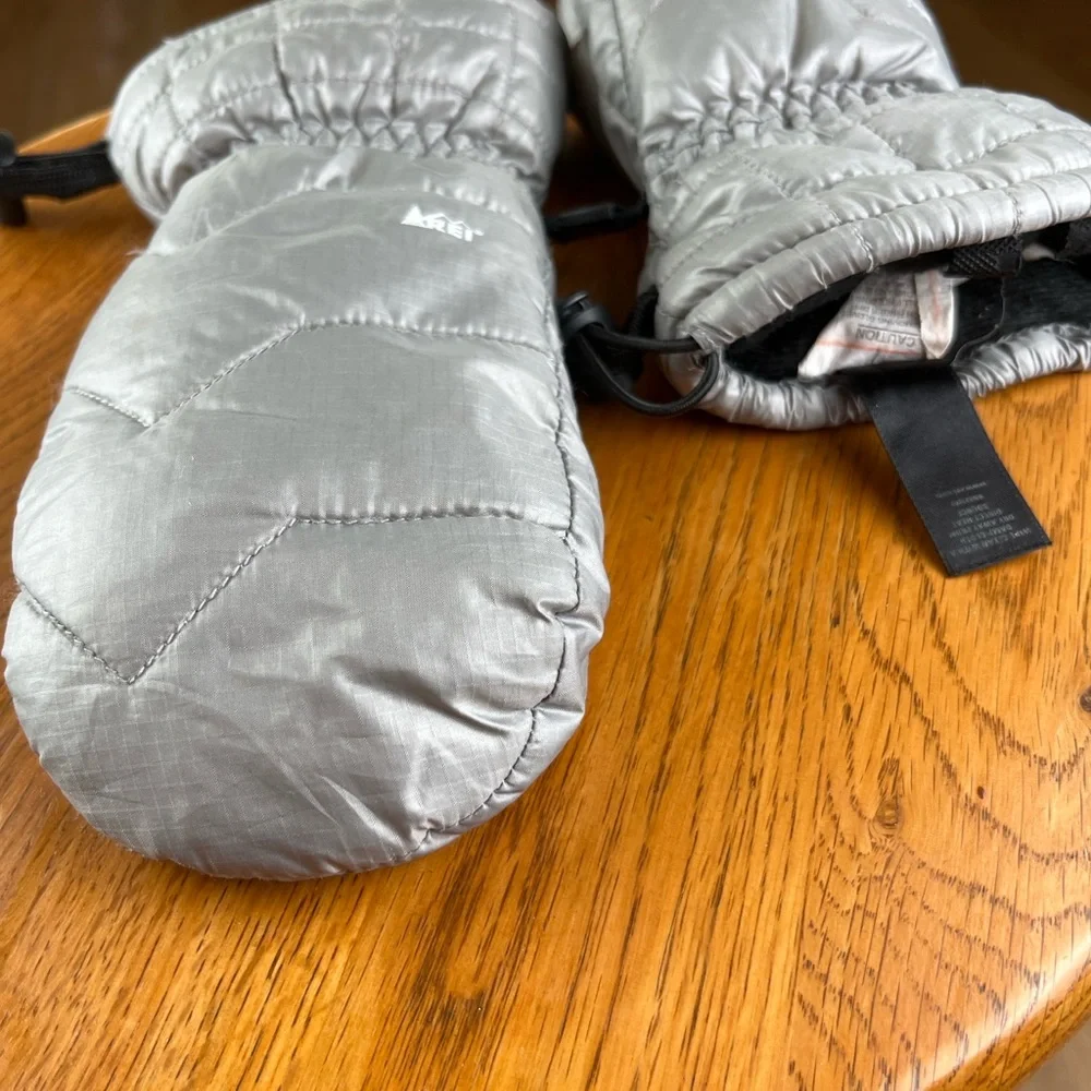 REI Kids Insulated Winter Mittens Gray Child Small Size 8 Warm Snow